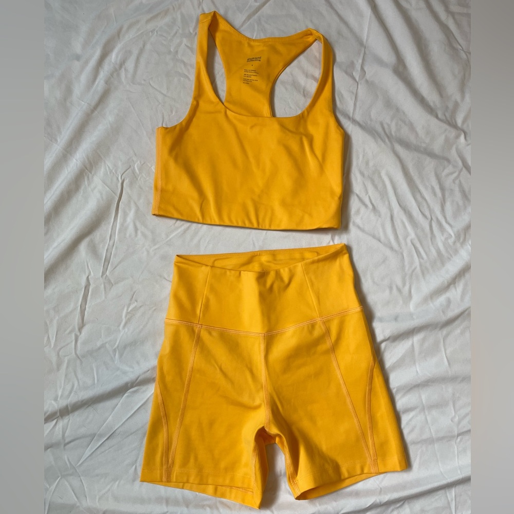 Girlfriend Collective Marigold Paloma Bra & Run Short Set Size Small